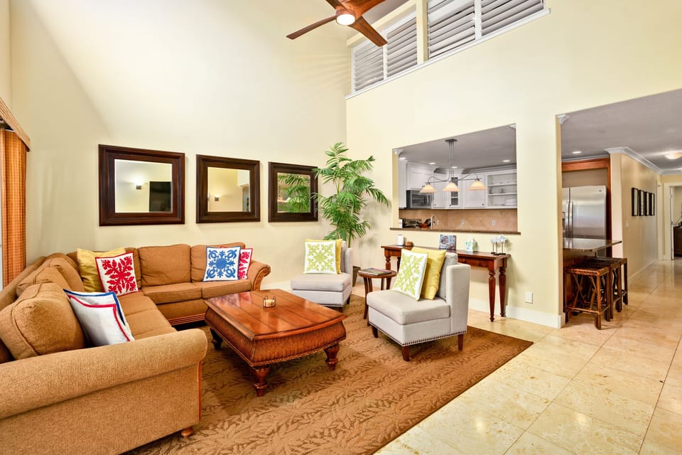 Condo, 5 Bedrooms | Living area | Smart TV