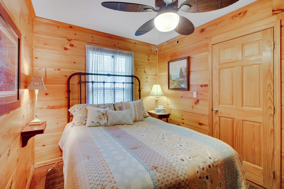 House (2 Bedrooms) | Interior