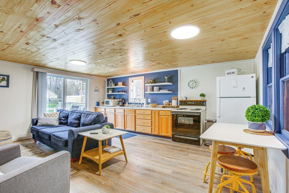 House (1 Bedroom) | Front of property