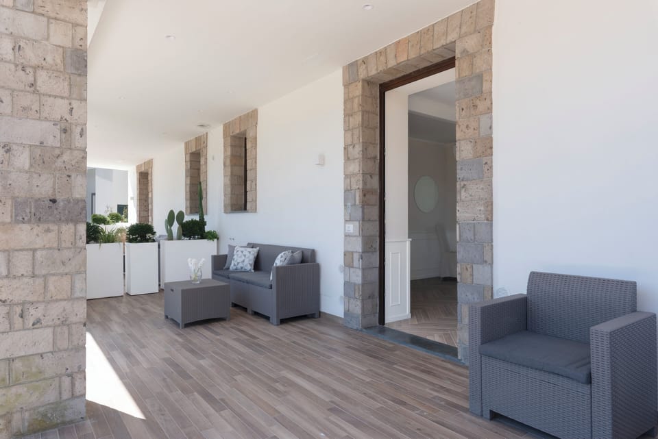 Comfort Room | Terrace/patio