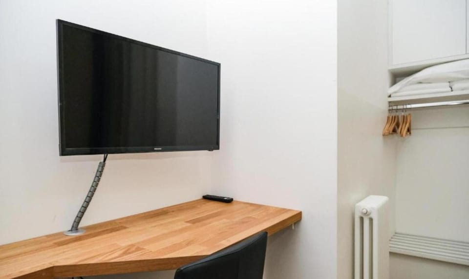 1 bedroom, individually decorated, individually furnished, free WiFi