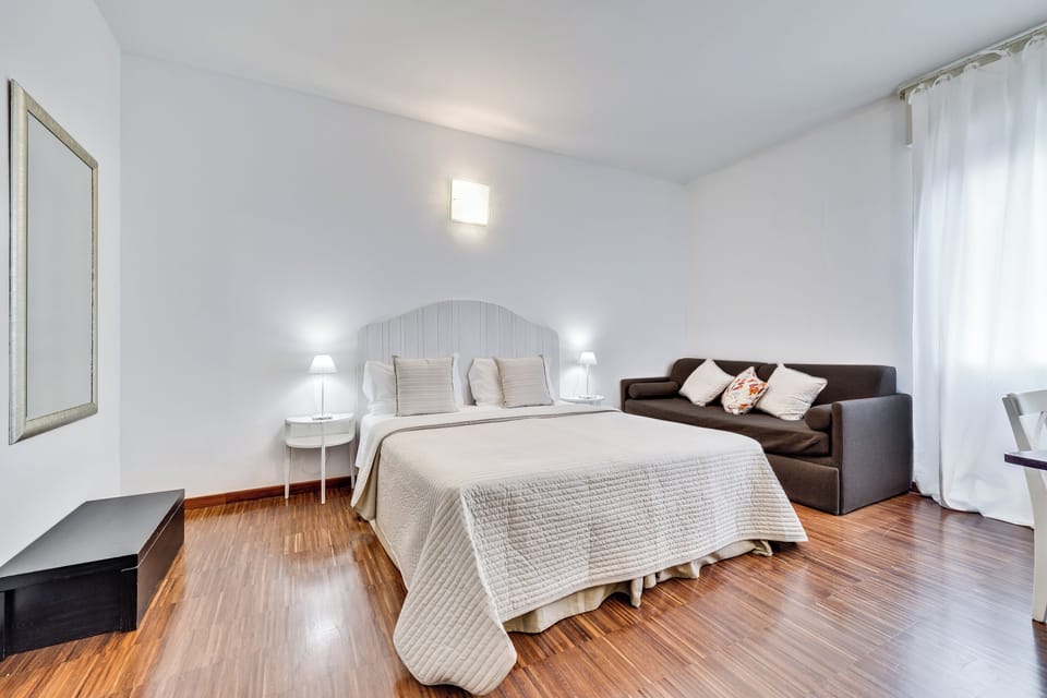 Basic Triple Room | Free WiFi