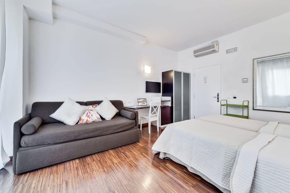 Basic Quadruple Room | Free WiFi