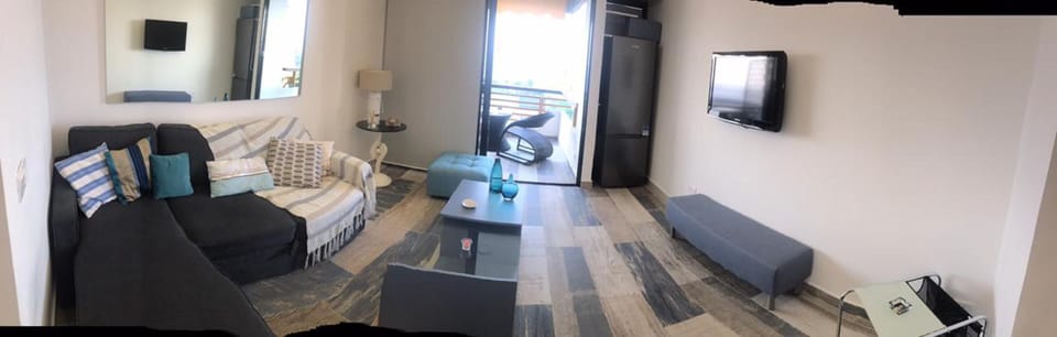 Apartment | Living area | TV