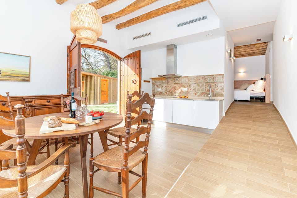 Family Apartment, Non Smoking, Valley View | Living area