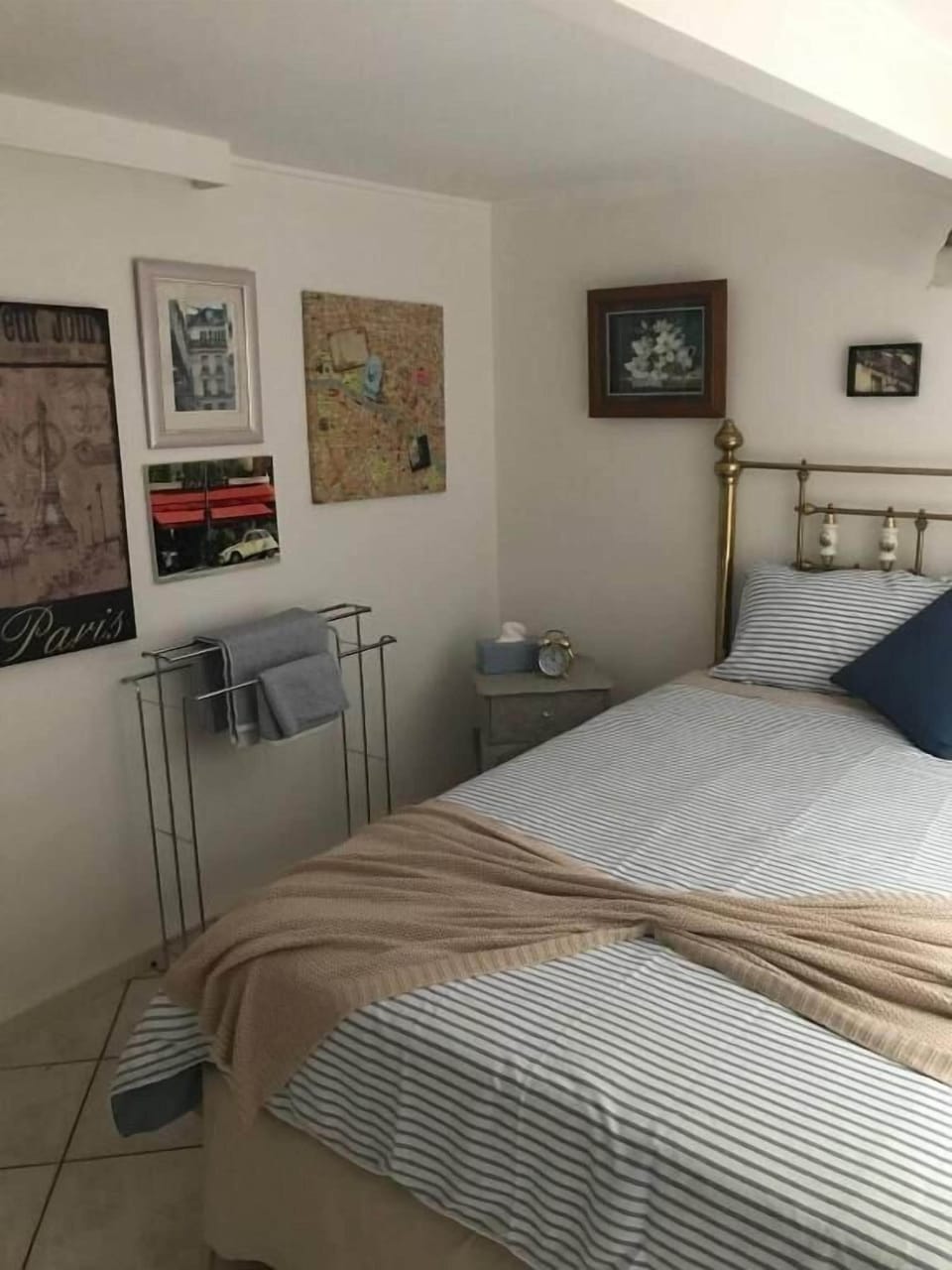 Economy Double Room | Premium bedding, laptop workspace, WiFi (free), individually decorated