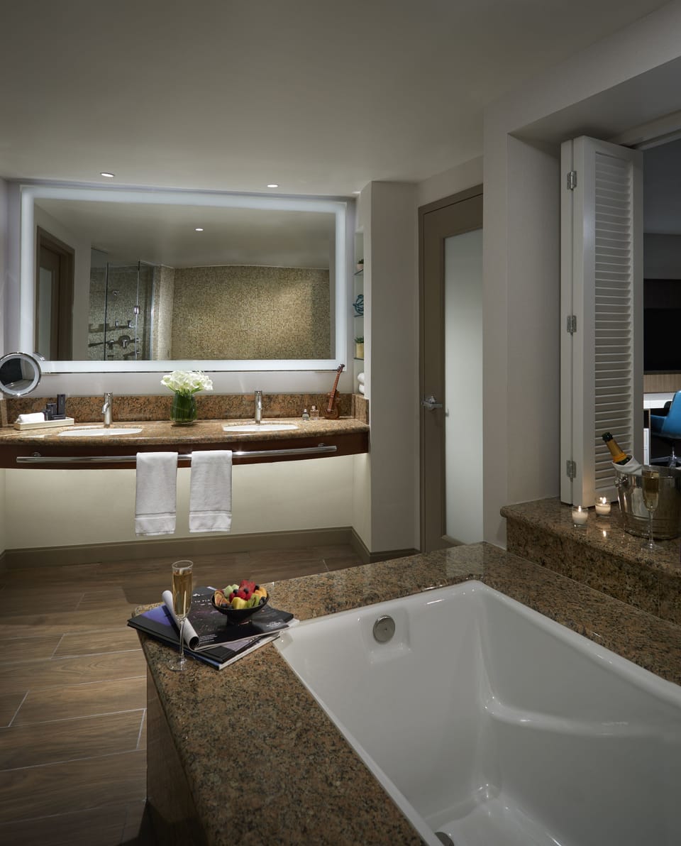 Combined shower/tub, free toiletries, hair dryer, bathrobes