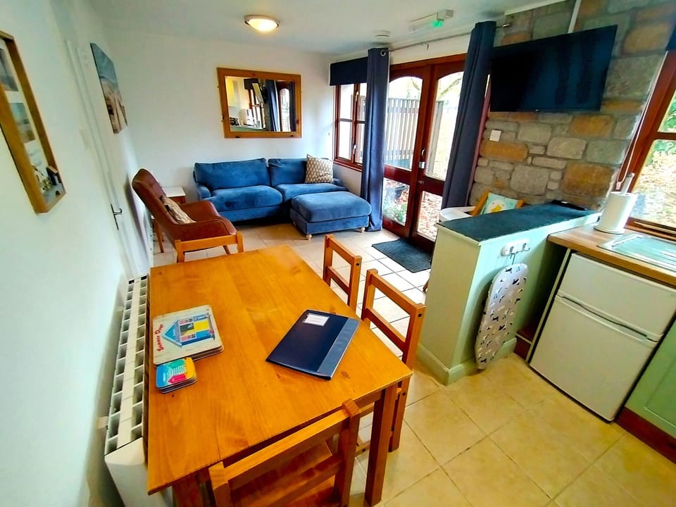 Chalet | Living area | TV