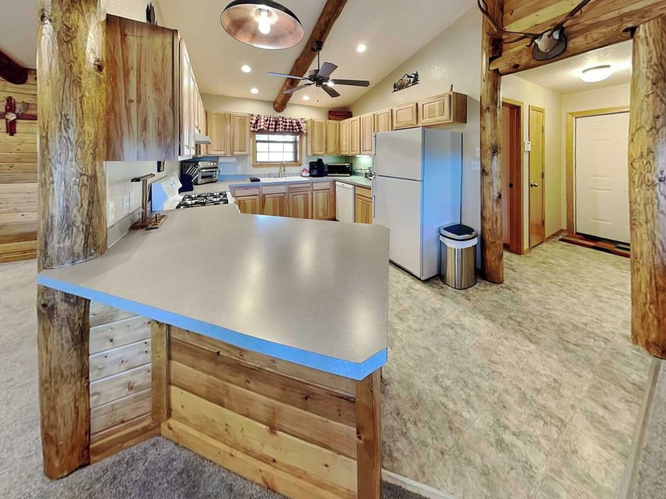 House (3 Bedrooms) | Property amenity