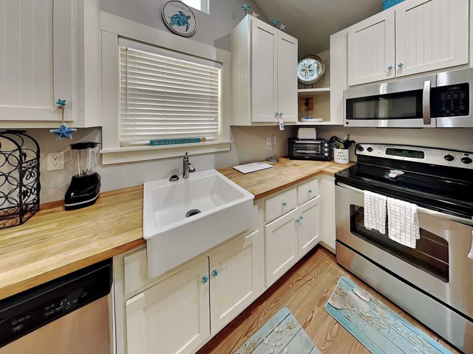 House (2 Bedrooms) | Property amenity