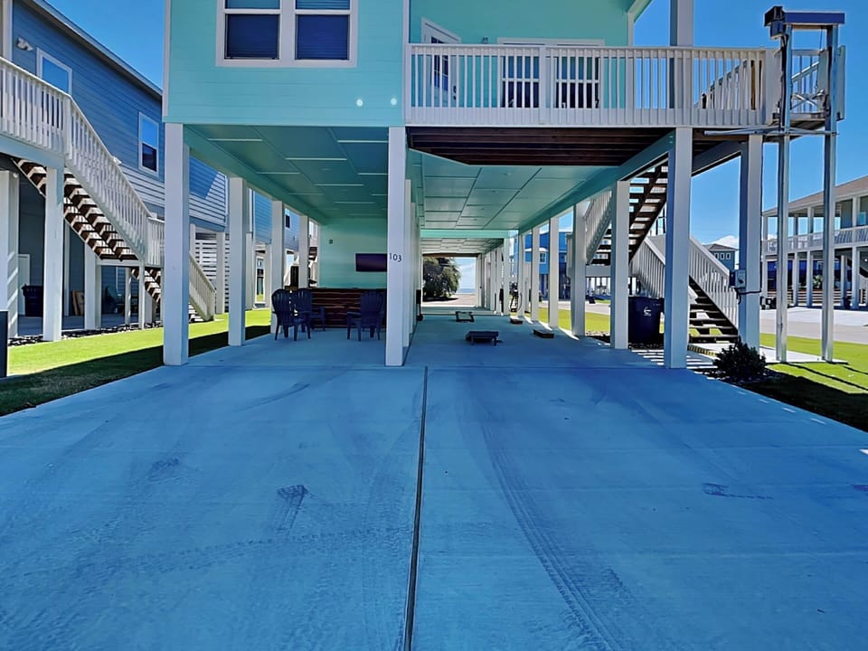 House (3 Bedrooms) | Property amenity