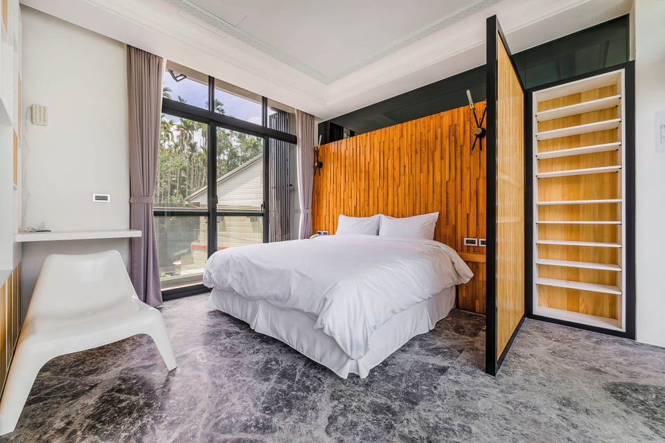 Two-Bedroom Suite | Blackout drapes, free WiFi, bed sheets