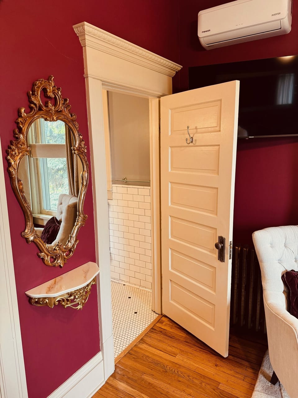Premier Room, 1 Queen Bed, Non Smoking | Premium bedding, individually decorated, individually furnished