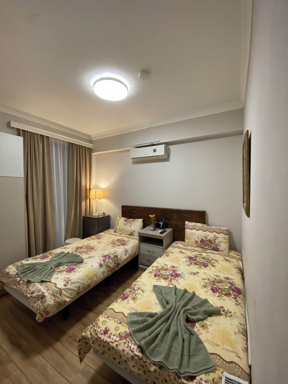 City Twin Room | Premium bedding, individually decorated, individually furnished, desk