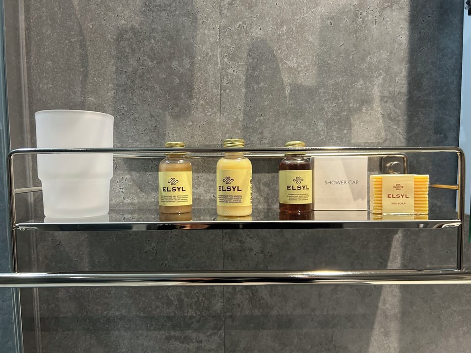 Superior Room, Mountain View | Bathroom