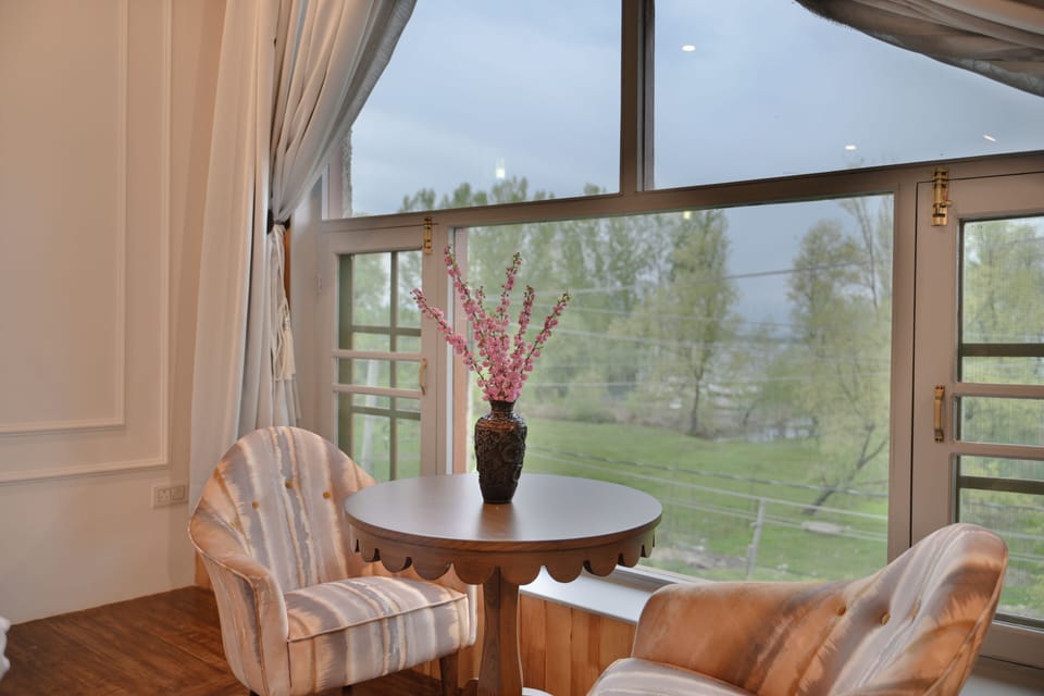 Premium Room, Lake View | WiFi (free)