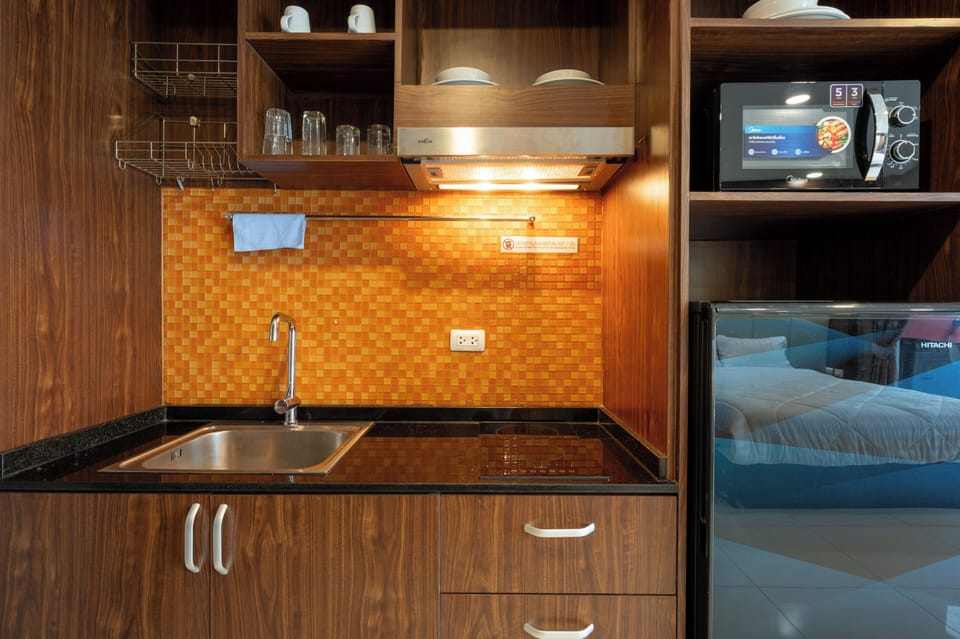 Private kitchenette