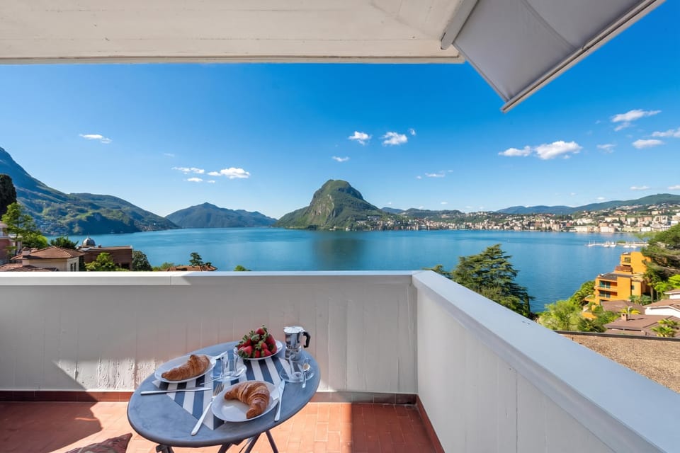 Family Apartment, 3 Bedrooms, Balcony (Casa Serenella Splendid Lake view) | Outdoor dining
