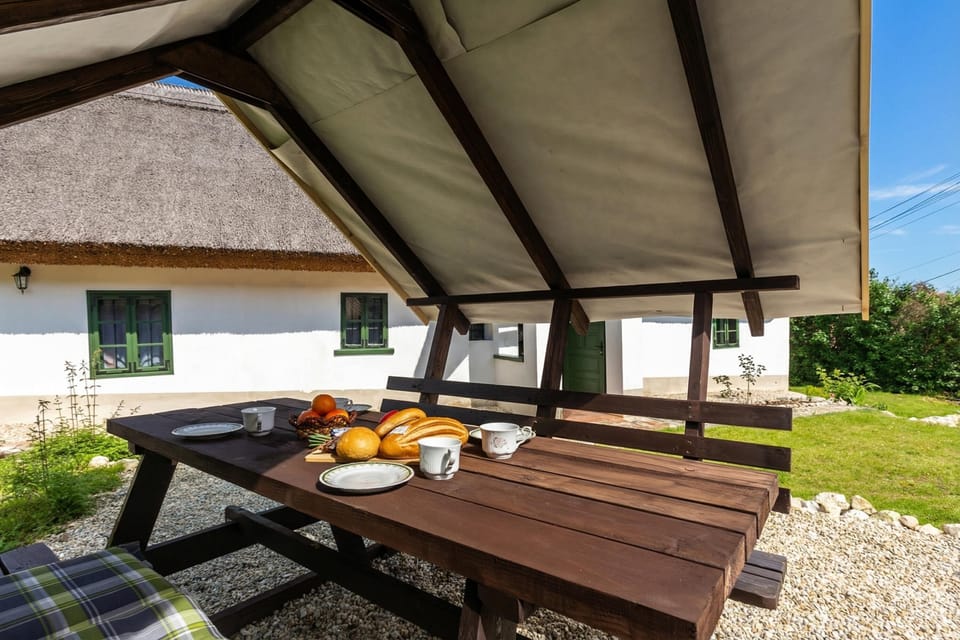 Family House, 2 Bedrooms, Microwave, Mountainside (Klementina's Guest House) | Outdoor dining