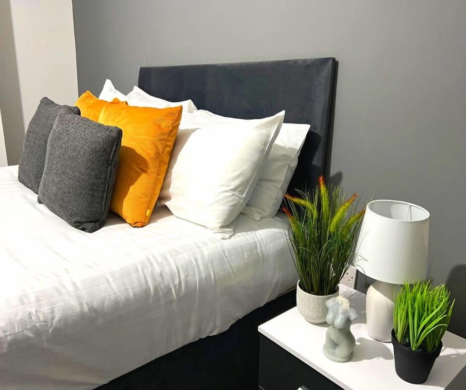 Superior Double Room, Ensuite, Garden View | Free WiFi