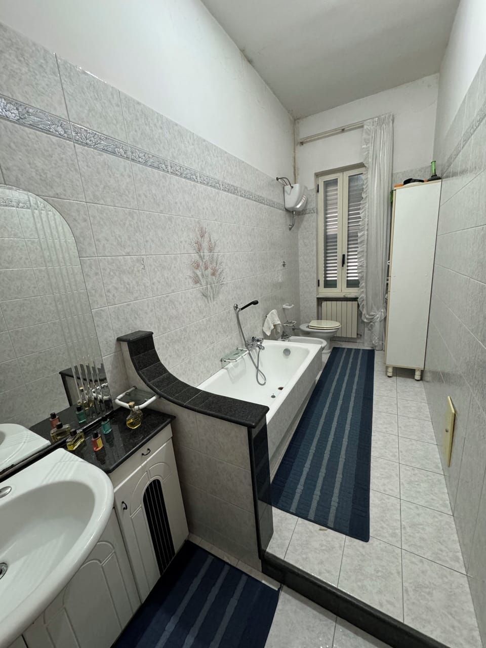 Business Double Room, Garden View | Bathroom | Bidet, towels, soap, shampoo