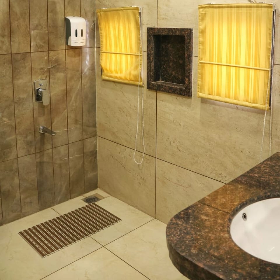 Executive Room | Bathroom