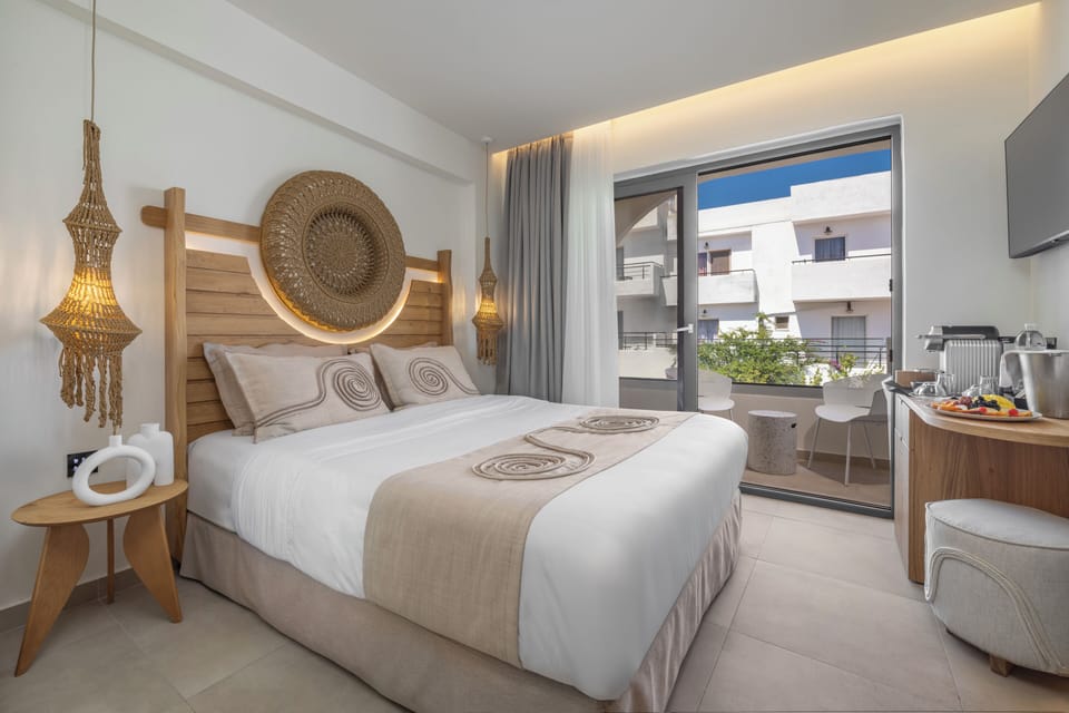 Deluxe Double Room | Free WiFi