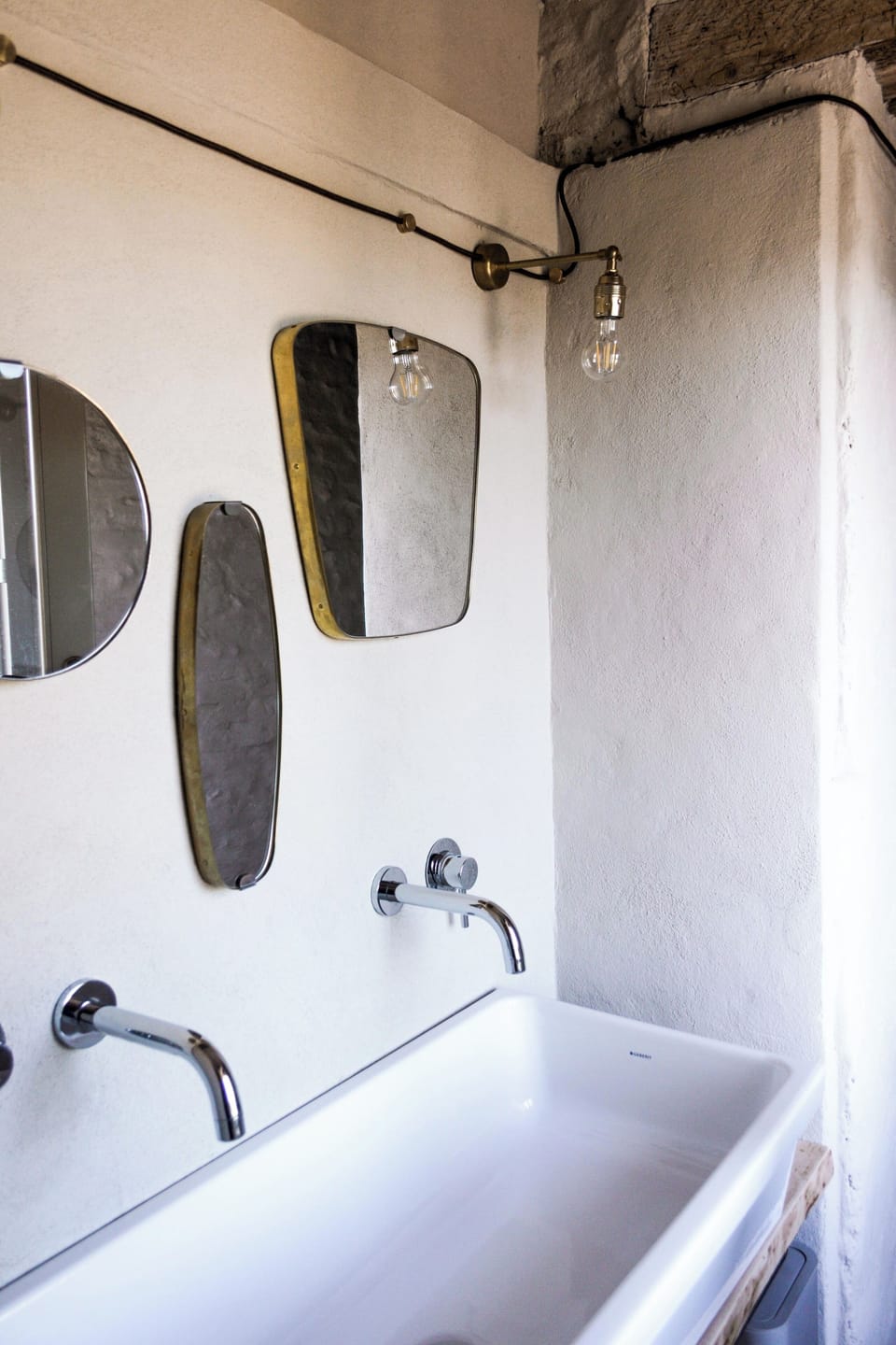 Junior Suite, Pool View | Bathroom | Shower, rainfall showerhead, hair dryer, bidet
