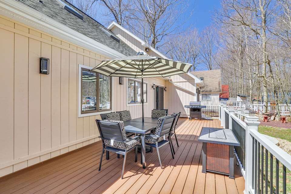 House (3 Bedrooms) | Front of property