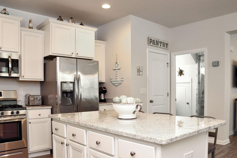 House, Multiple Beds (Saltwater Serenity) | Private kitchen | Oven, toaster