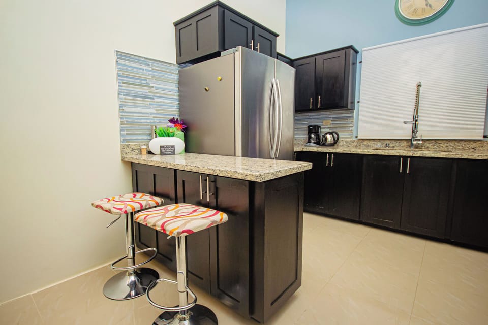 House, 3 Bedrooms | Private kitchen