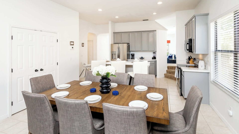 House, Multiple Beds, Pool Access, Pool View (Home Away From Bridgeford Crossing) | Dining