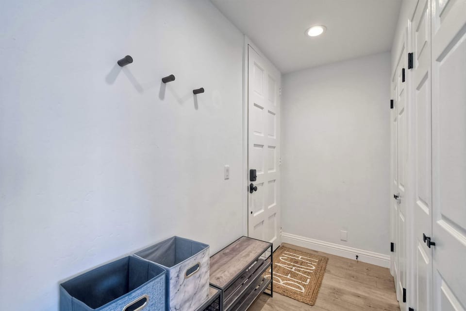 Condo, 1 King Bed with Sofa bed, Balcony, Ocean View (Solana Sunset) | Interior