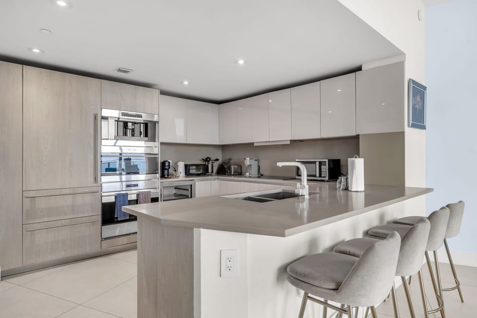 Condo, Multiple Beds, Balcony, Ocean View (Vista Point Retreat) | Private kitchen | Fridge, microwave, oven, stovetop
