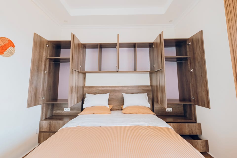 Select Comfort beds, laptop workspace, iron/ironing board, WiFi (free)
