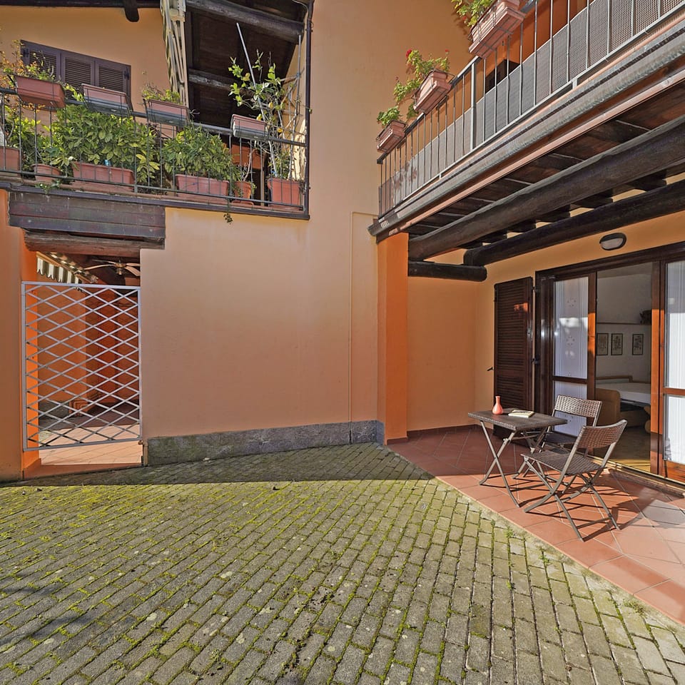 House | 1 bedroom