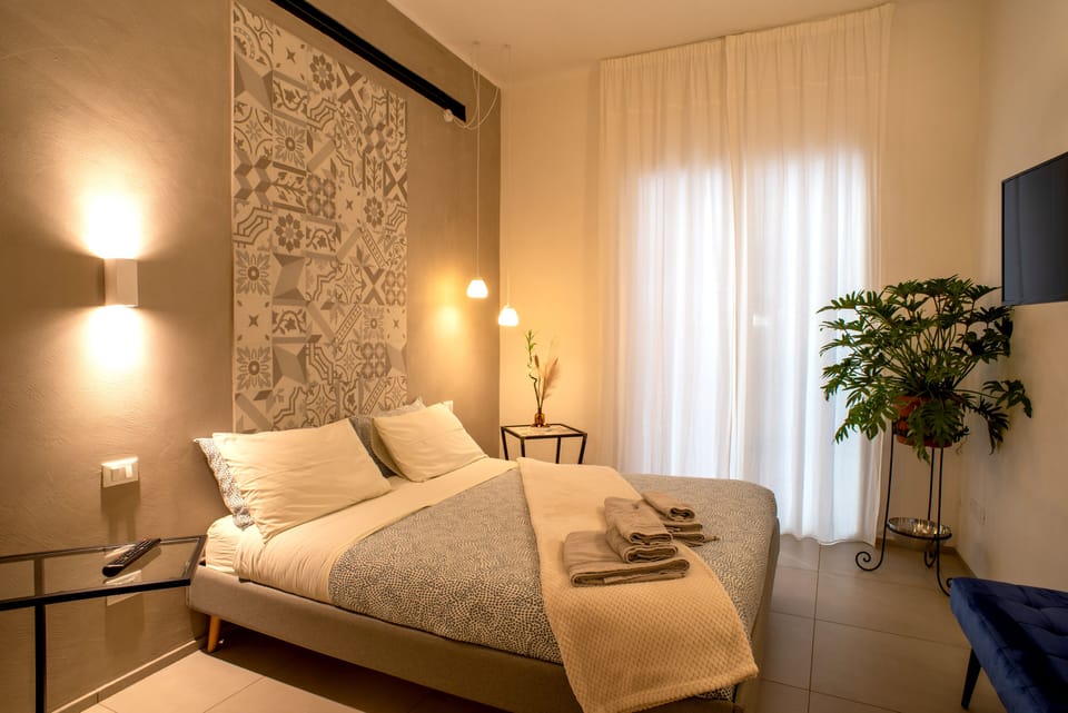 Comfort Condo, 2 Bedrooms, Non Smoking, Kitchen | Premium bedding, down comforters, memory foam beds, minibar