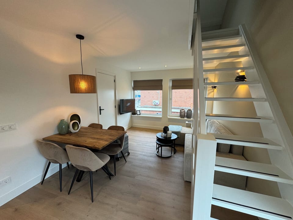 Duplex (Apartment) | Living area | Flat-screen TV
