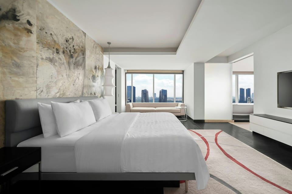 Presidential Suite, 1 King Bed, Non Smoking, River View | Premium bedding, down comforters, Select Comfort beds, minibar