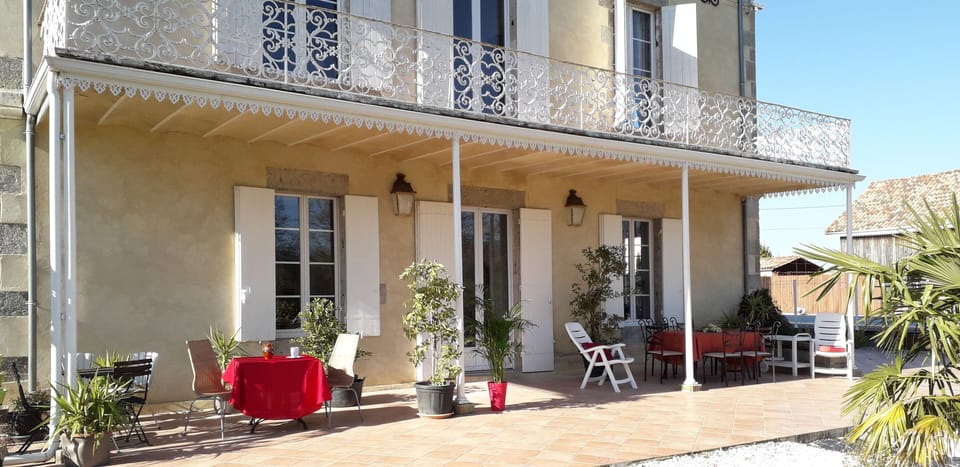 Domaine De l Ourbise Bed and Breakfast in Nouvelle-Aquitaine