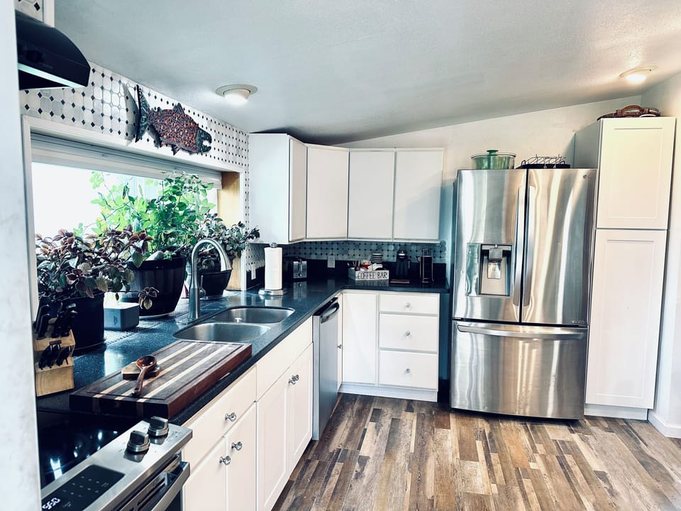 Family House, Ocean View, 2 bedrooms, 1 living room, Pet Friendly | Private kitchen | Coffee/tea maker, electric kettle