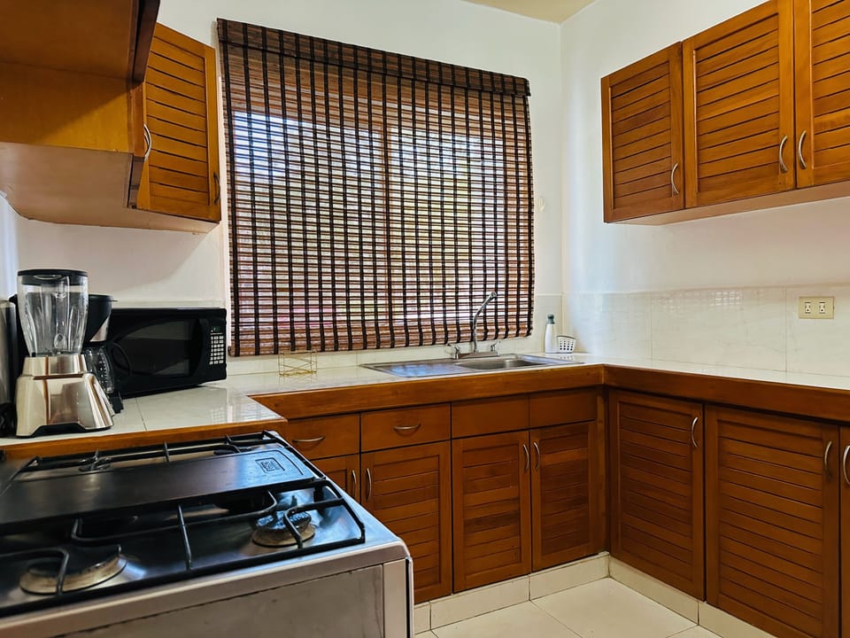 Villa, 3 Bedrooms, Balcony, Garden View | Interior
