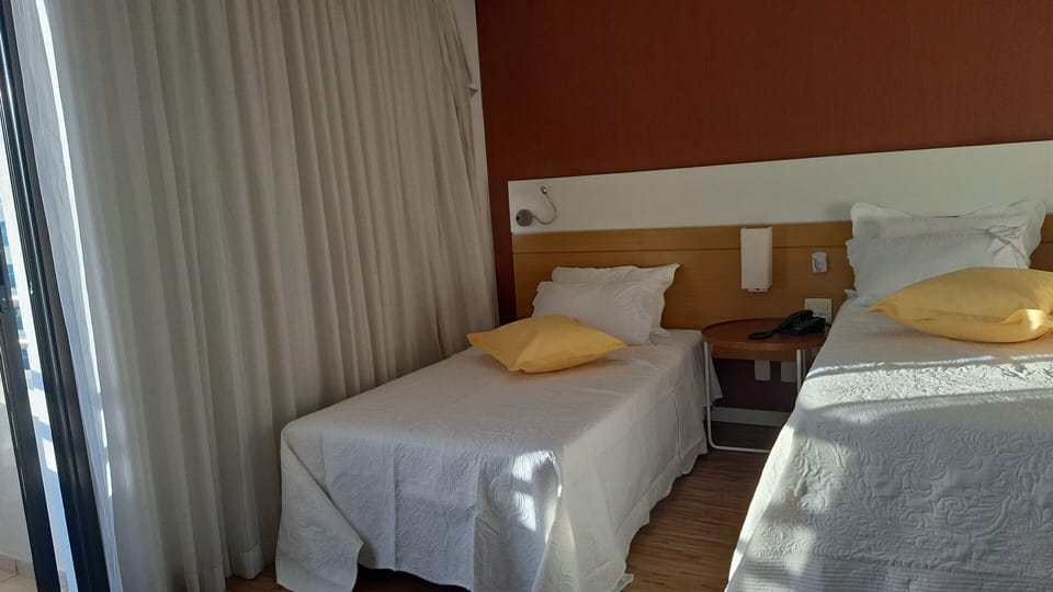 1 bedroom, Egyptian cotton sheets, premium bedding, Select Comfort beds