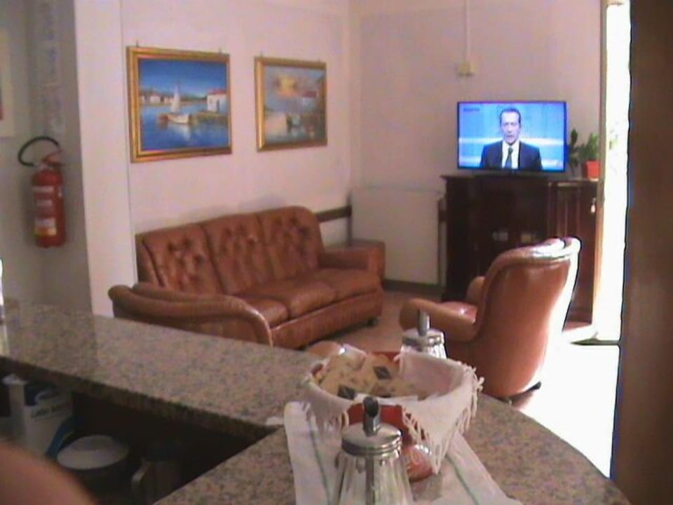 In-room safe, rollaway beds, free WiFi