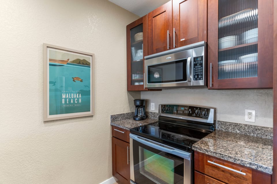 Condo, 2 Bedrooms | Private kitchen | Coffee/tea maker, fridge, oven, toaster