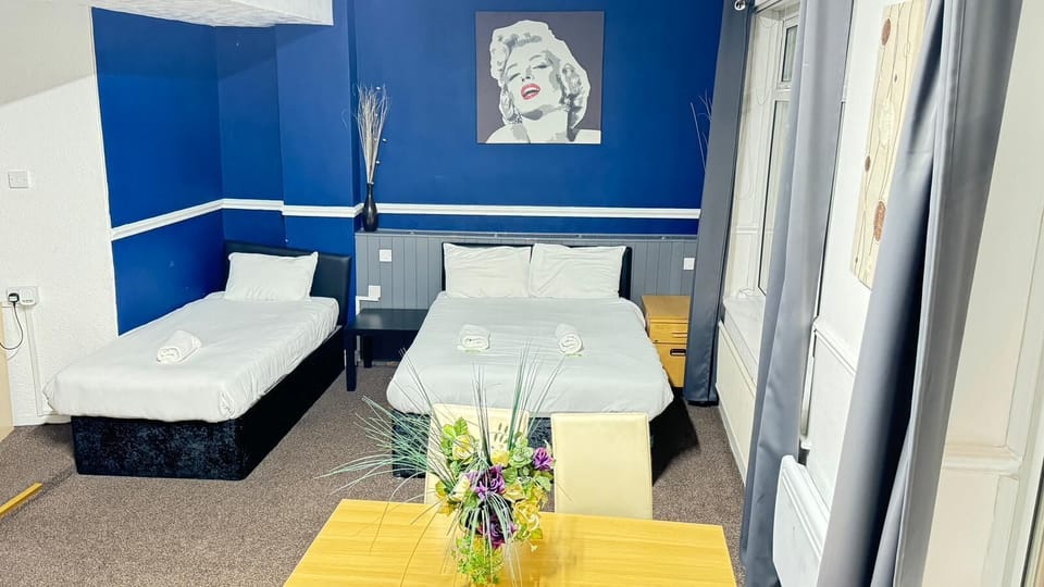 Family Room | Bed sheets