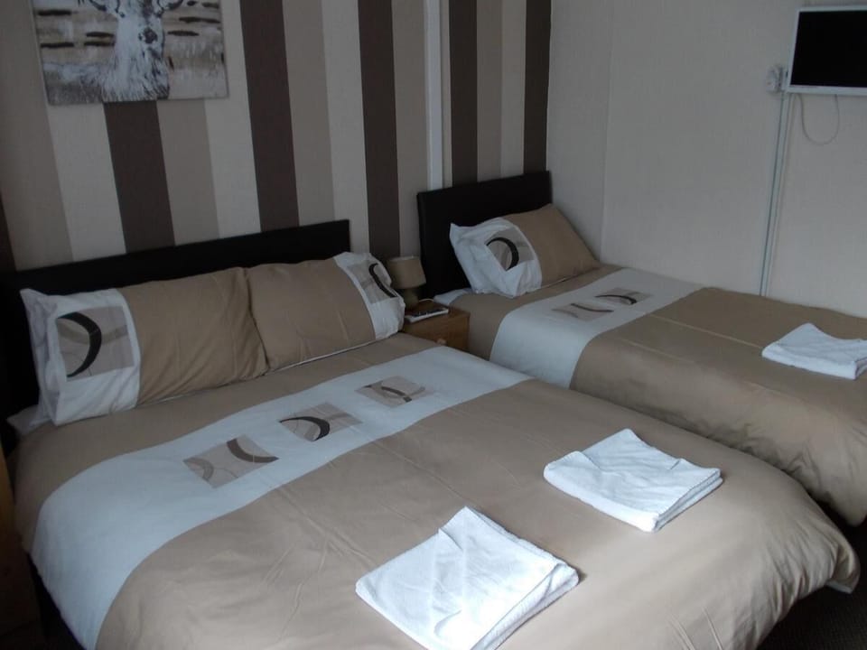Standard Room | Iron/ironing board, free WiFi