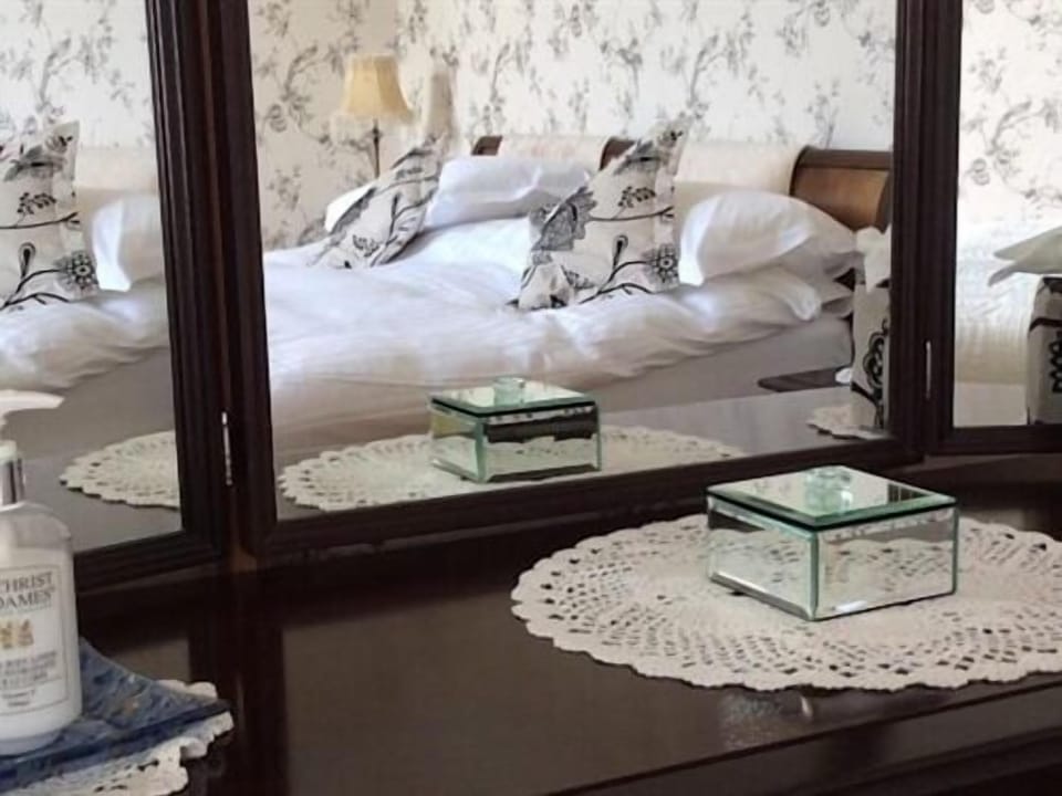 Deluxe Twin Room, Ensuite, Garden View