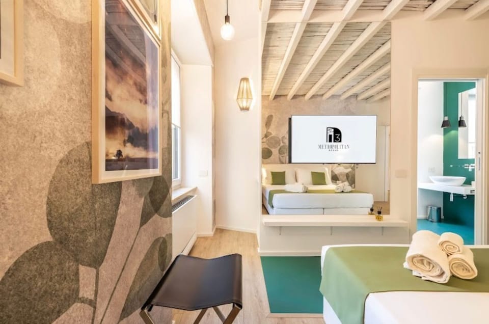 In-room safe, desk, soundproofing, free WiFi