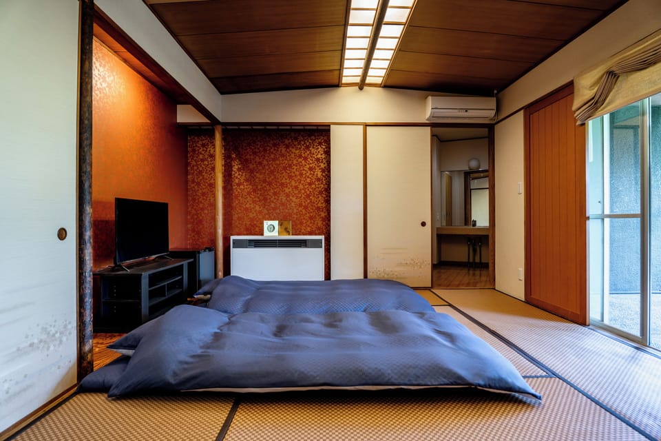 Traditional Room, Multiple Beds, Non Smoking, Garden View | Free WiFi, bed sheets